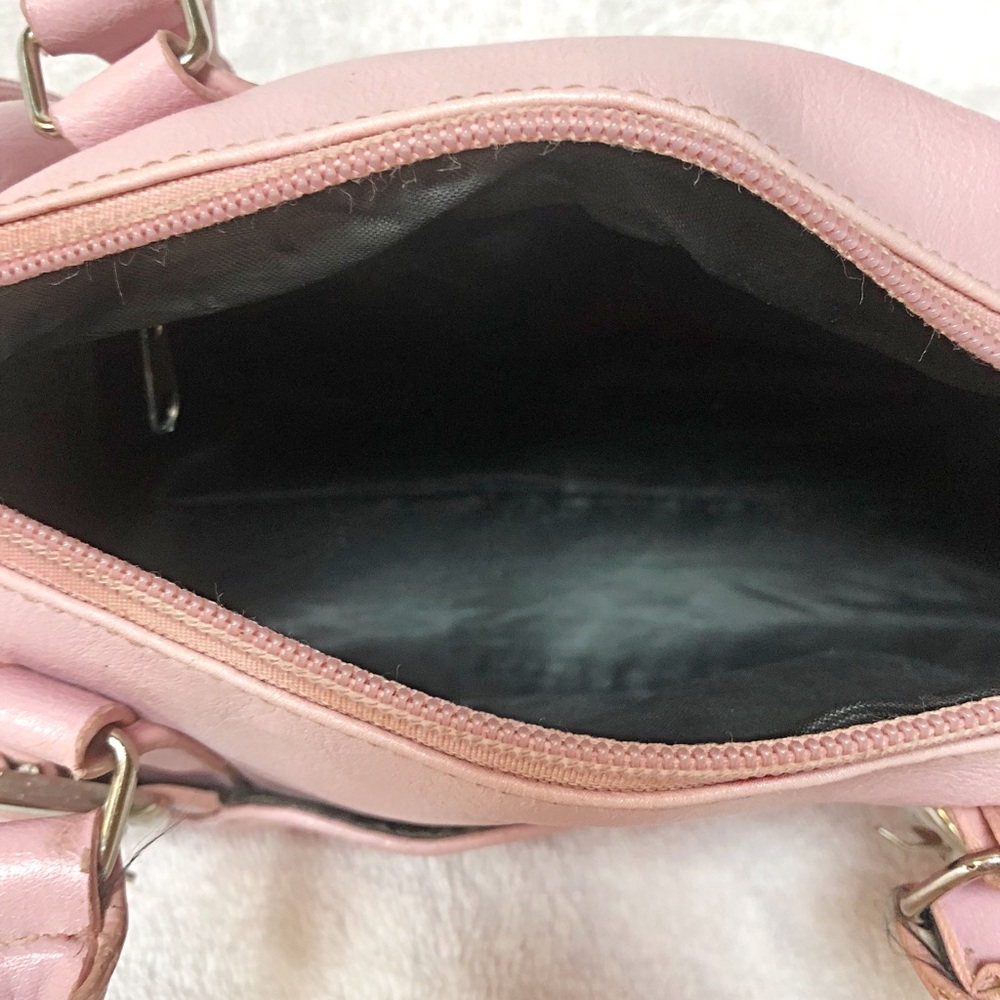 Pink Purse - Picture 2 of 9
